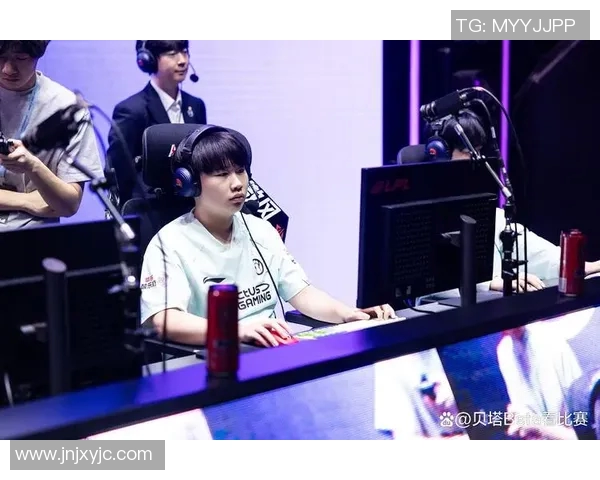 城市赛中IG团队协作表现分析与点评：展现默契与战术配合的精彩瞬间